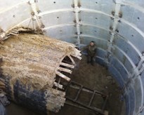 Строительство опускной камеры и выход щита в камеру